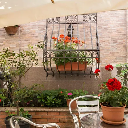 Отель Vittoria Милан