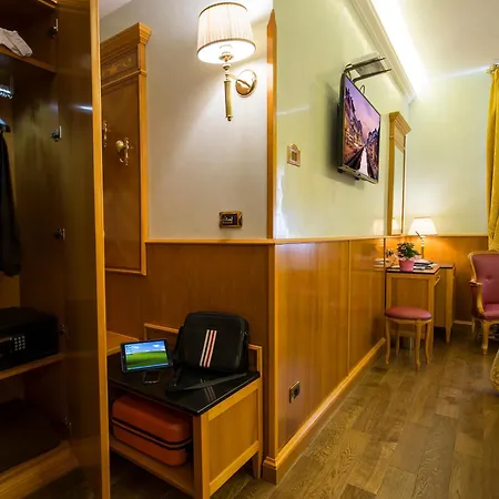 Hotel Vittoria 4*