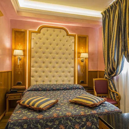 Vittoria Hotel
