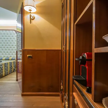 Hotel Vittoria 4*